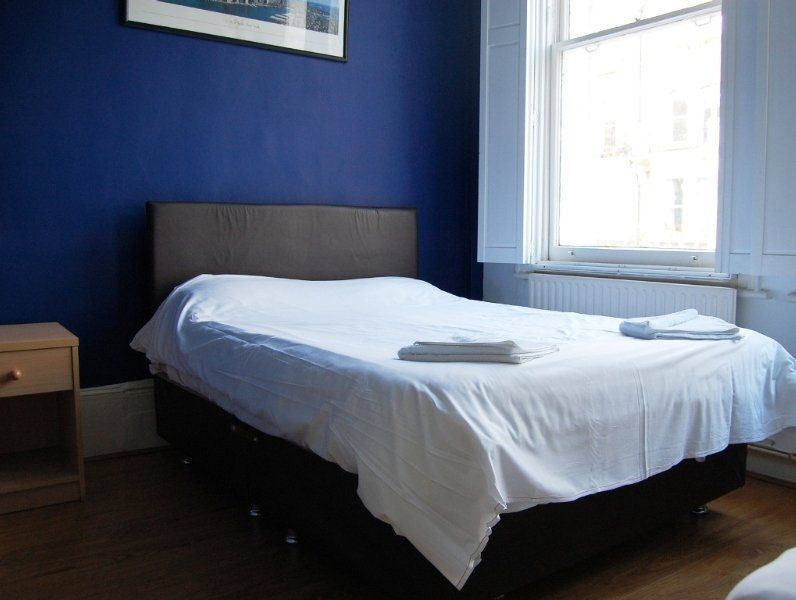 The W14 Kensington Hotell London Exteriör bild