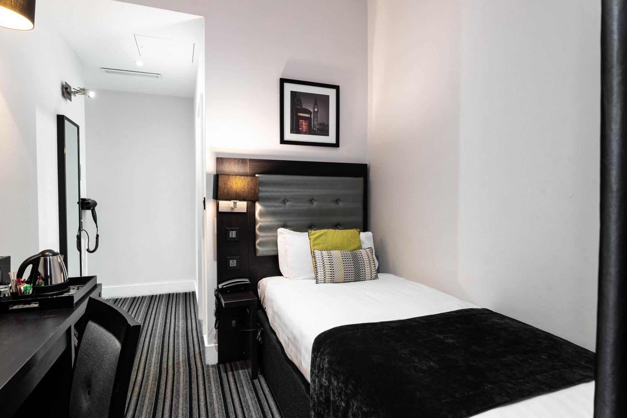 The W14 Kensington Hotell London Exteriör bild