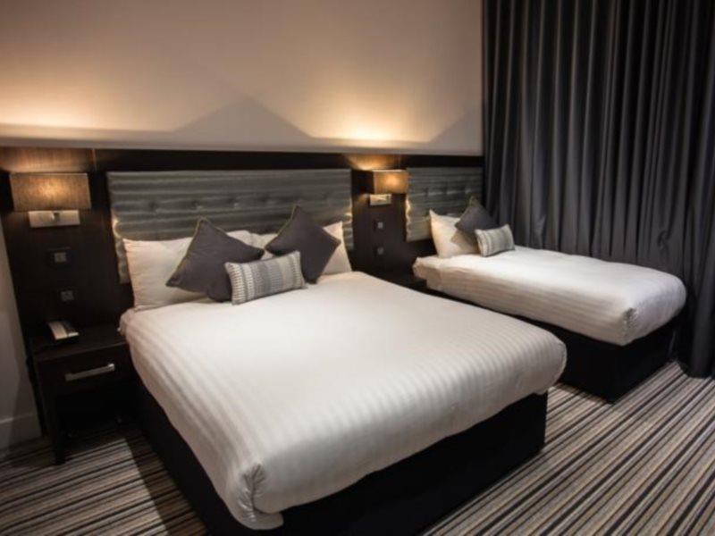 The W14 Kensington Hotell London Exteriör bild